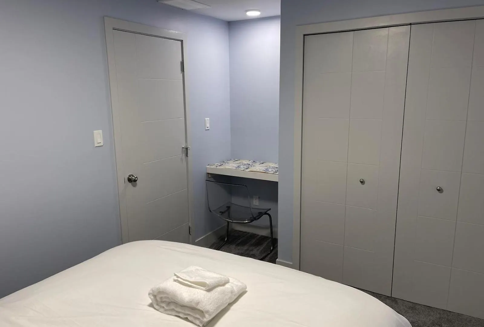 Lägenhet The Cozy Cove - Modern Private Basement Suite With Comfort & Charm, Free Parking, Wifi, Netflix Close To Airport & 18 Minutes To West Edmonton Mall Kanada